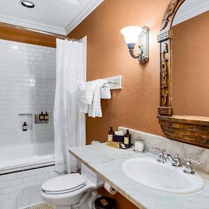 King Junior Suite